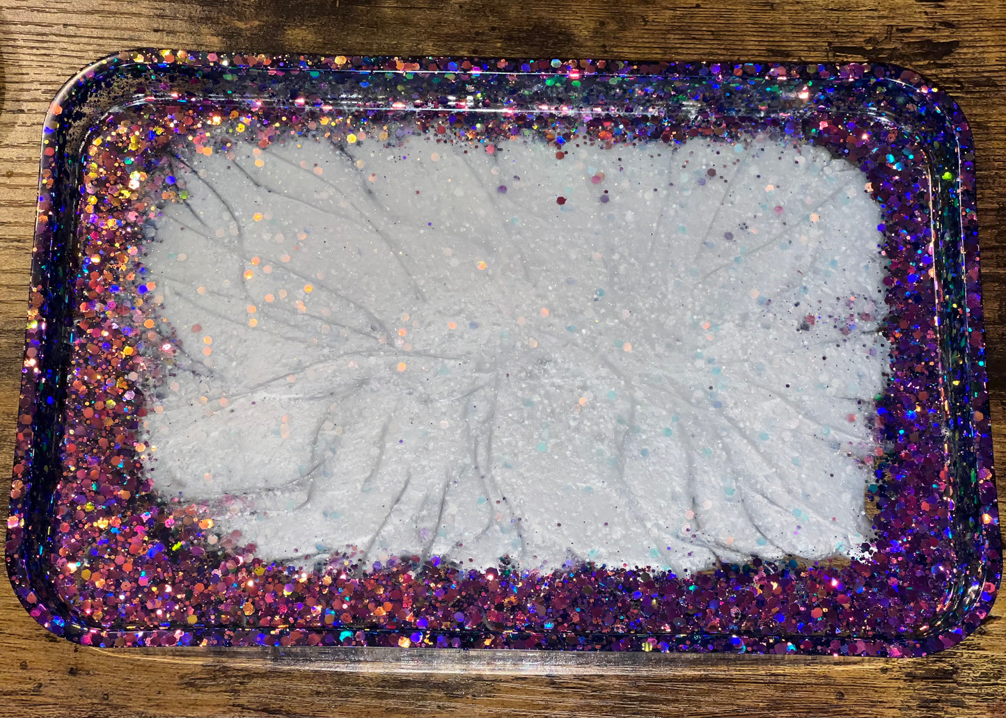CUSTOMIZABLE TRAY